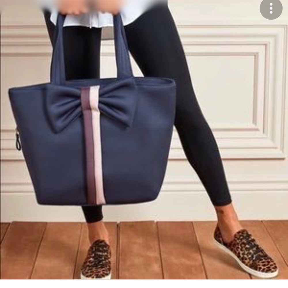 Crush It Bow Tote
Stella & Dot